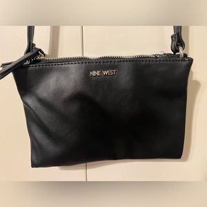 Nine West black crossbody purse